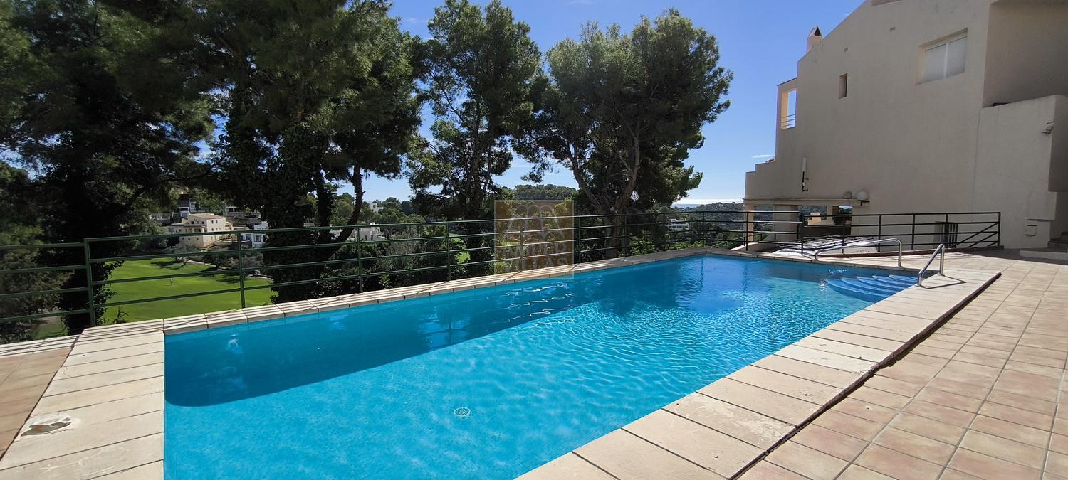 Frontline golf apartment in Altea.