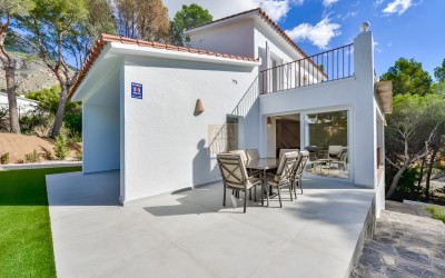 Renovated villa near Don Cayo Golf Course