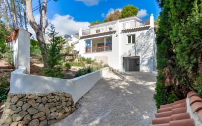 Renovated villa near Don Cayo Golf Course