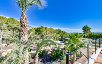 Villa récemment rénovée, avec appartement d