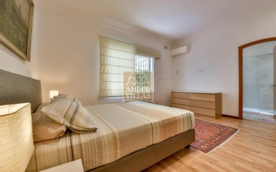 Exclusive villa in Altea offering complete privacy in a natural setting.