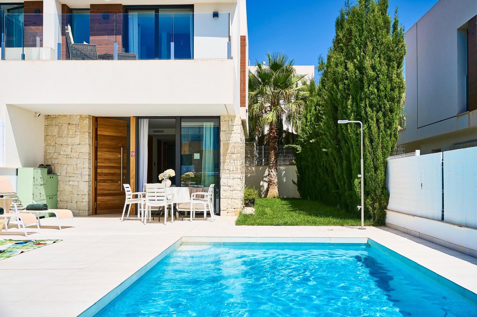 Elegant Mediterranean Villa in Golf Bahía, Benidorm 