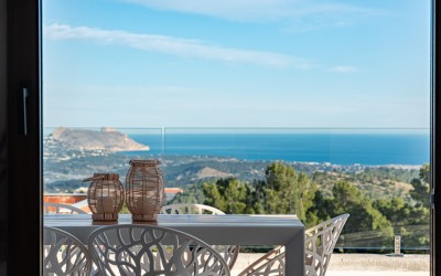Modern 3-Bedroom Villa with Private Pool in Polop