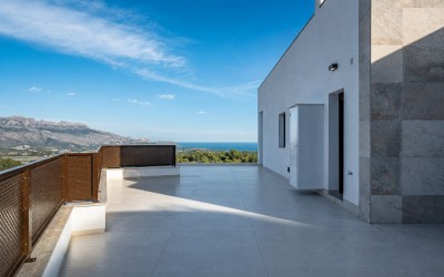 Modern 3-Bedroom Villa with Private Pool in Polop