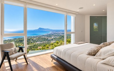 Nueva villa mediterránea con vistas panorámicas al mar