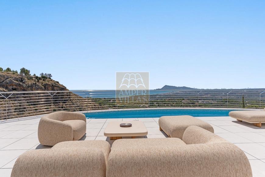 Contemporary Mediterranean Villa with Panoramic Sea Views