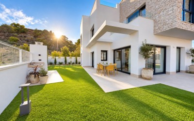 Luxury Detached Villa with Private Pool and Panoramic Sea
Views in Finestrat