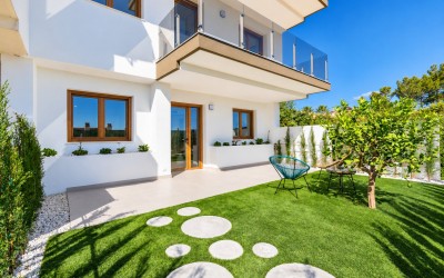 Maison mitoyenne moderne de 4 chambres avec vue panoramique sur la mer et Benidorm à La Nucía