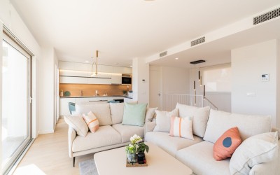 Maison mitoyenne moderne de 4 chambres avec vue panoramique sur la mer et Benidorm à La Nucía