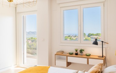 Maison mitoyenne moderne de 4 chambres avec vue panoramique sur la mer et Benidorm à La Nucía