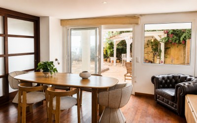 Luxuriöses Dreifamilienhaus direkt am Meer in La Olla, Altea