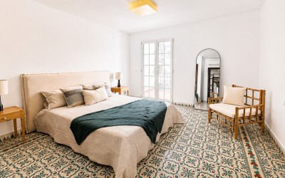 Luxuriöses Dreifamilienhaus direkt am Meer in La Olla, Altea