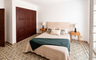 Luxuriöses Dreifamilienhaus direkt am Meer in La Olla, Altea