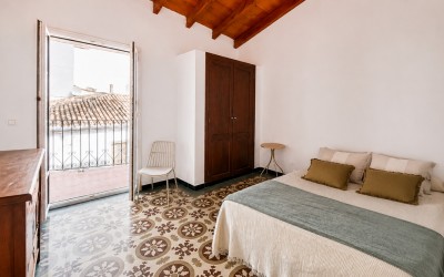 Luxuriöses Dreifamilienhaus direkt am Meer in La Olla, Altea