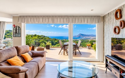 Duplex-Penthouse mit Panoramablick auf das Meer in Altea La Vella
French:
