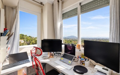 Duplex-Penthouse mit Panoramablick auf das Meer in Altea La Vella
French: