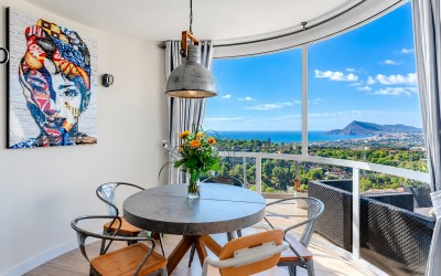 Duplex-Penthouse mit Panoramablick auf das Meer in Altea La Vella
French: