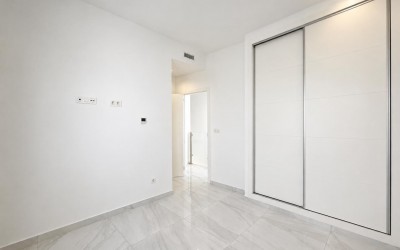 Villa moderne
de 3 chambres avec piscine privée à Polop