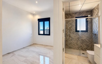 Villa moderne
de 3 chambres avec piscine privée à Polop