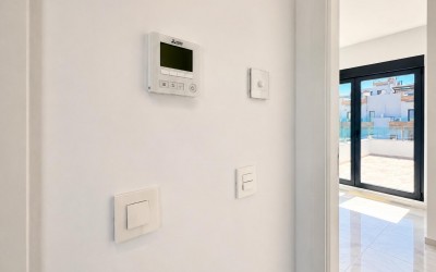 Villa moderne
de 3 chambres avec piscine privée à Polop