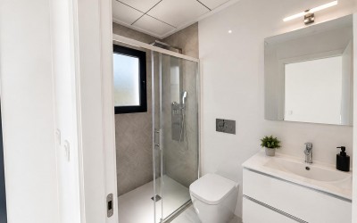 Villa moderne
de 3 chambres avec piscine privée à Polop