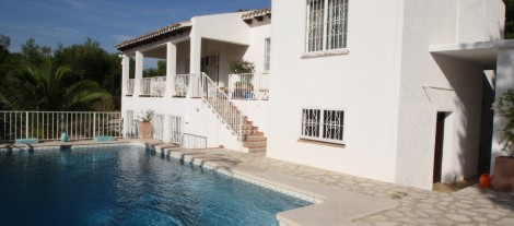 OFERTAS ÚLTIMA HORA en apartamentos y villas de alquiler en Altea