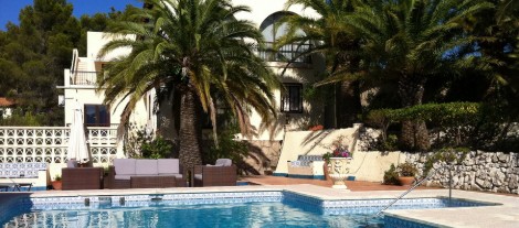 OFERTAS ÚLTIMA HORA en apartamentos y villas de alquiler en Altea